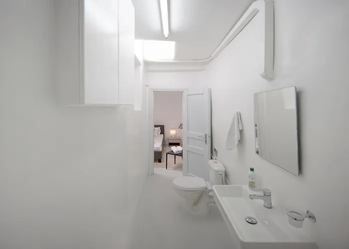 Lucia Area 칼라파티스