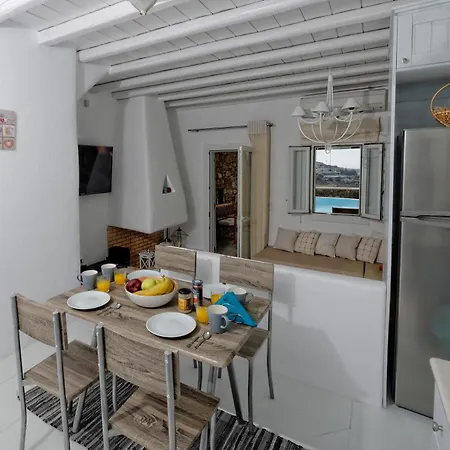 Lucia Area كالافاتيس