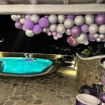 فيلة Lucia Area كالافاتيس