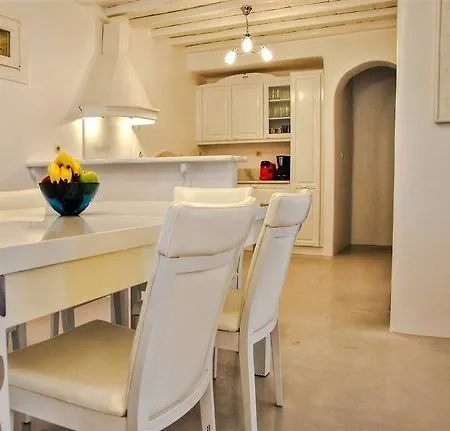 Lucia Area Villa Kalafatis