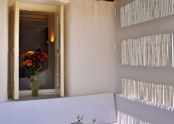 Lucia Area Villa Kalafatis